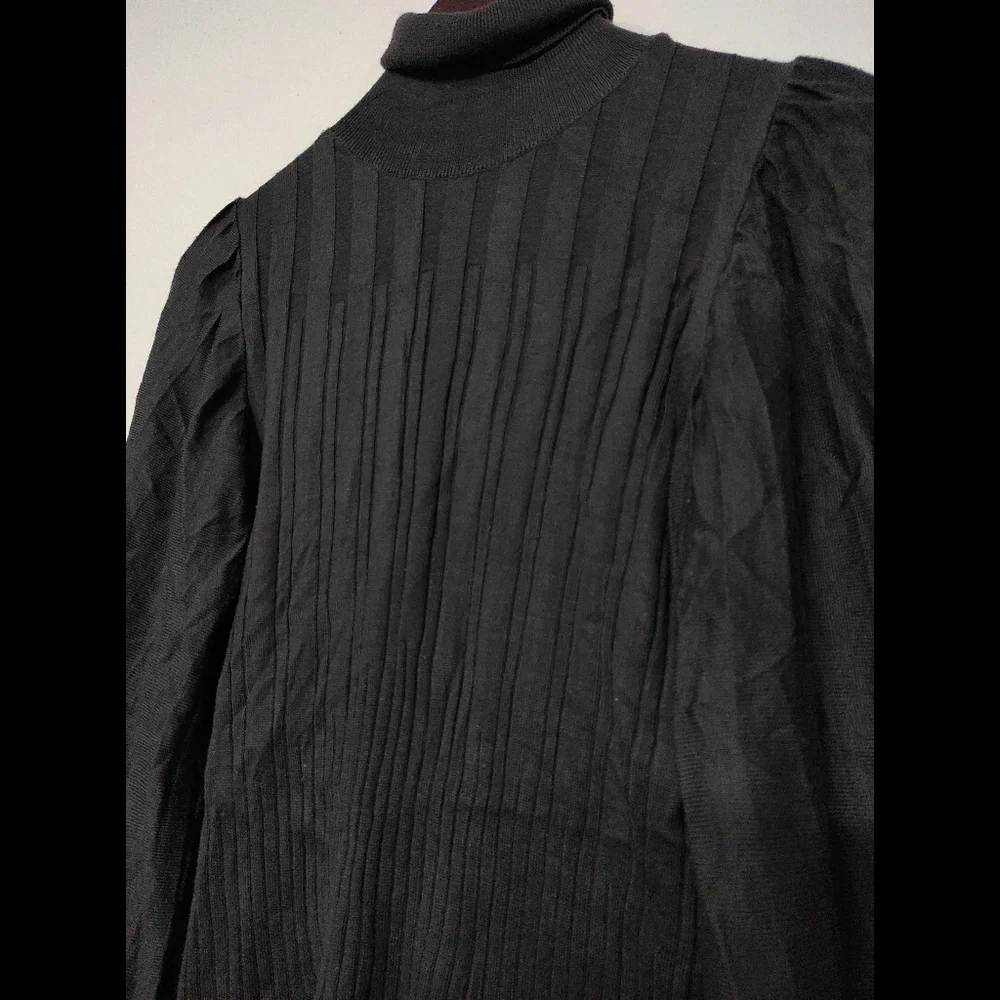 Puffed Sleeve Turtleneck sweater - Picture 5 of 11